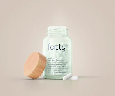 This elegant, silkscreen-printed durable glass bottle with bamboo closure doesn’t need to be hidden away in a medicine cabinet with your other white HDPE pill bottles. It’s worthy of display.