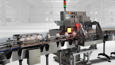 Automatic capping machine with torque monitoring