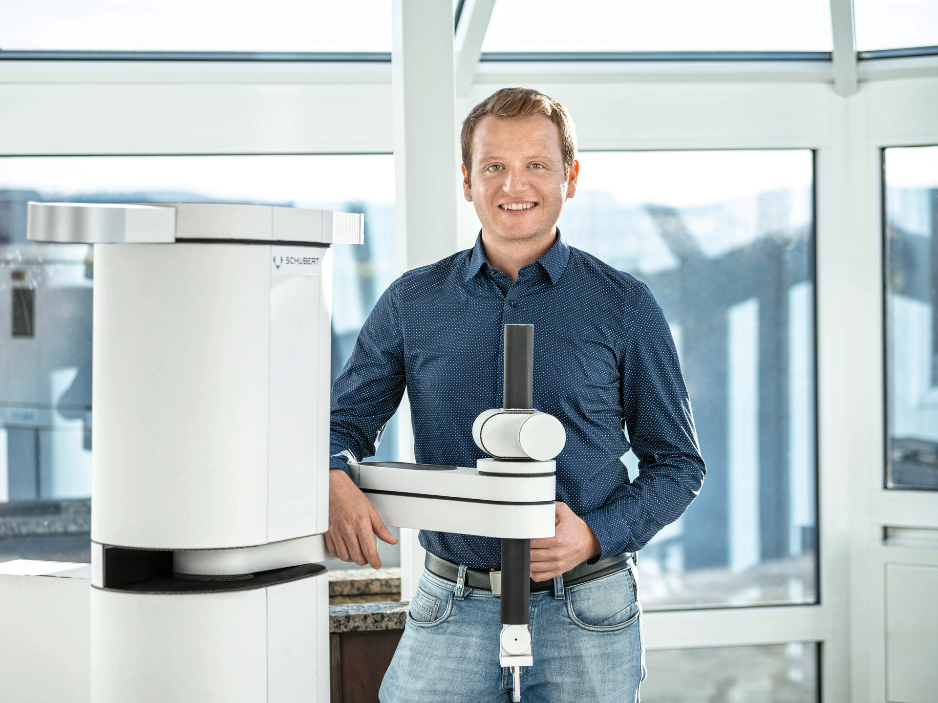 Schubert&rsquo;s new AI-driven tog.519 cobot has been designed for pick-and-place tasks and for separating lightweight product at 80 cycles/min.