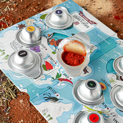 The pod is modeled on those used by coffee companies for their Keurig-style capsules, but is much smaller, holding just ½ teaspoon of spice.