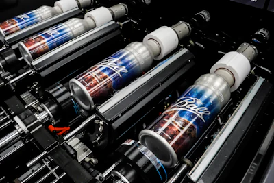 The Boomerang Bottling System handles six bottles at a time at a rate of 15 to 20 seconds per cycle.