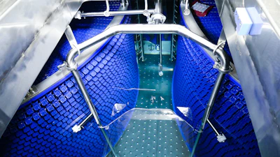 With a large capacity of water (7,000 to 8,000 gallons in each of the heating and chilling tanks), the system provides a very consistent heat level.