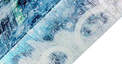 The frosty texture on the carton was achieved with structural varnishing.