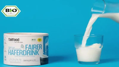 Fairfood's new powdered oat drink packaging is made with 92-98% paperboard.