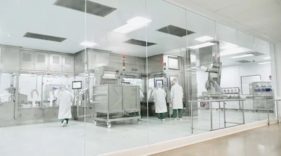 groninger nest filling line with SKAN isolator.