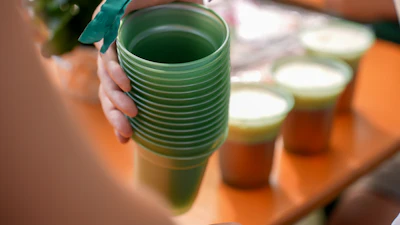 The cups used at Smukfest 2025 were made with 86% rPET and designed for continuous recyclability.