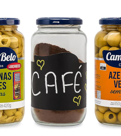 The label presents a practical approach to waste reduction in food packaging by combining functionality, consumer engagement, and environmental awareness.